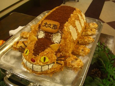 ghibli-wedding-cake