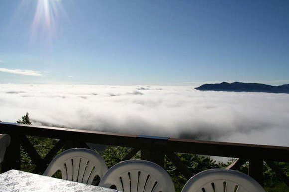 unkai-terrace-a-magical-place-above-the-clouds-12