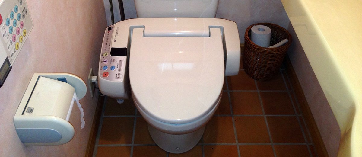 5 idées reçues sur les washlets, ces toilettes japonaises high